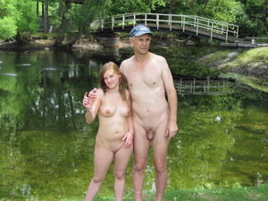dad daughter nudist