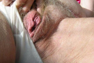 hairy older pussy