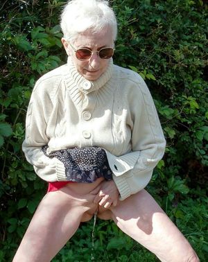 Nuda granny ‎Granny on